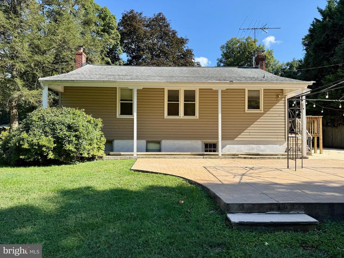 3817 Schroeder Avenue photo 9
