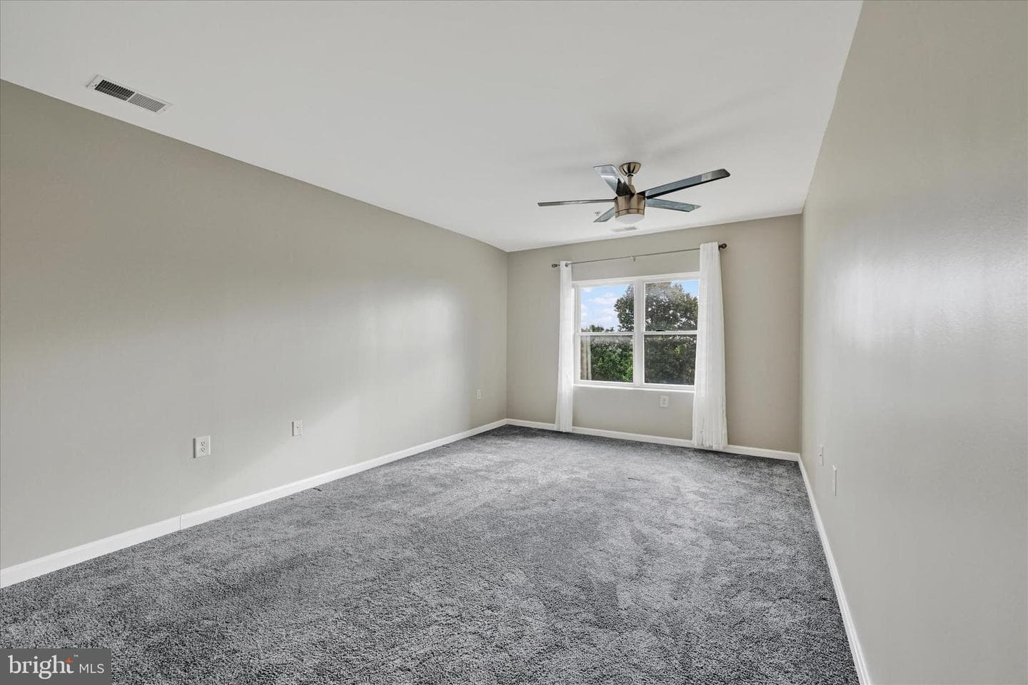 12240 Roundwood Road #706 photo 27