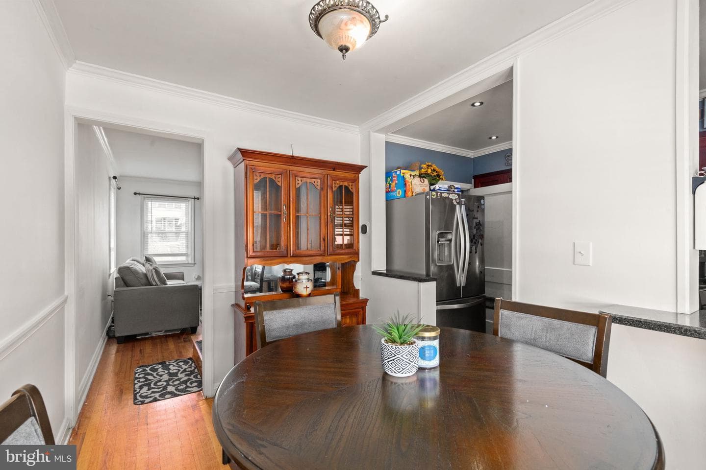 7168 Gough Street photo 10