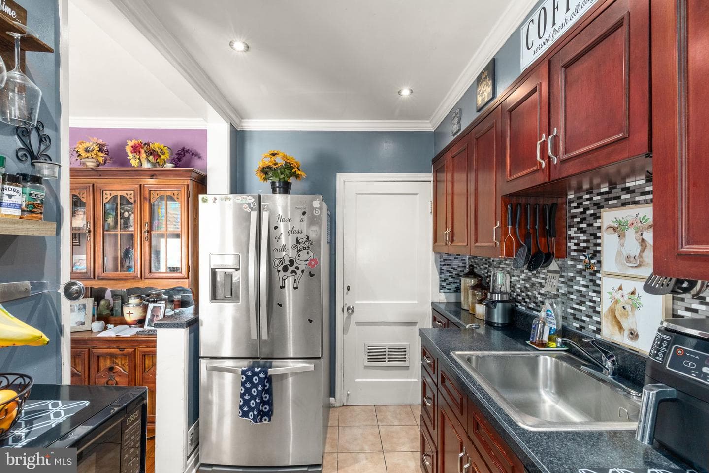 7168 Gough Street photo 7
