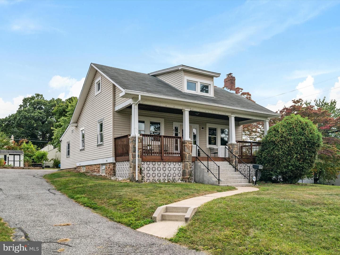 21 Oakway Road photo 2