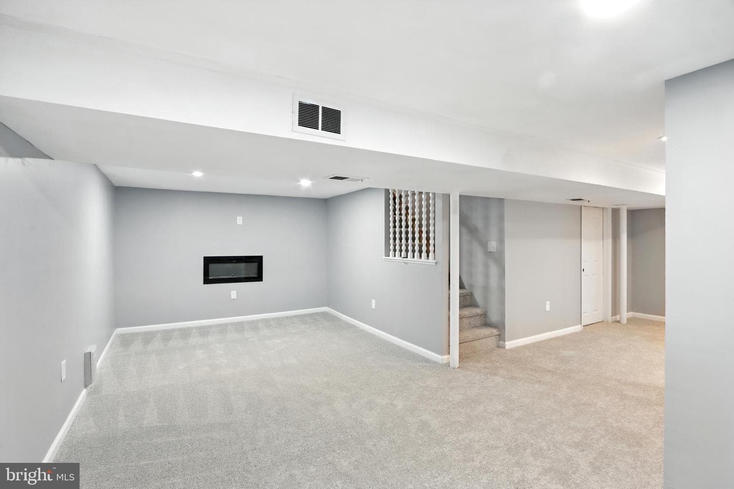 6603 Fairmount Avenue photo 10