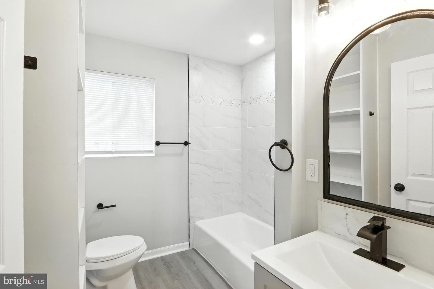 6603 Fairmount Avenue photo 8