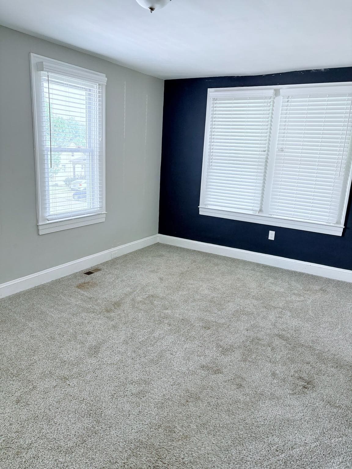 4510 Forest View Avenue photo 10