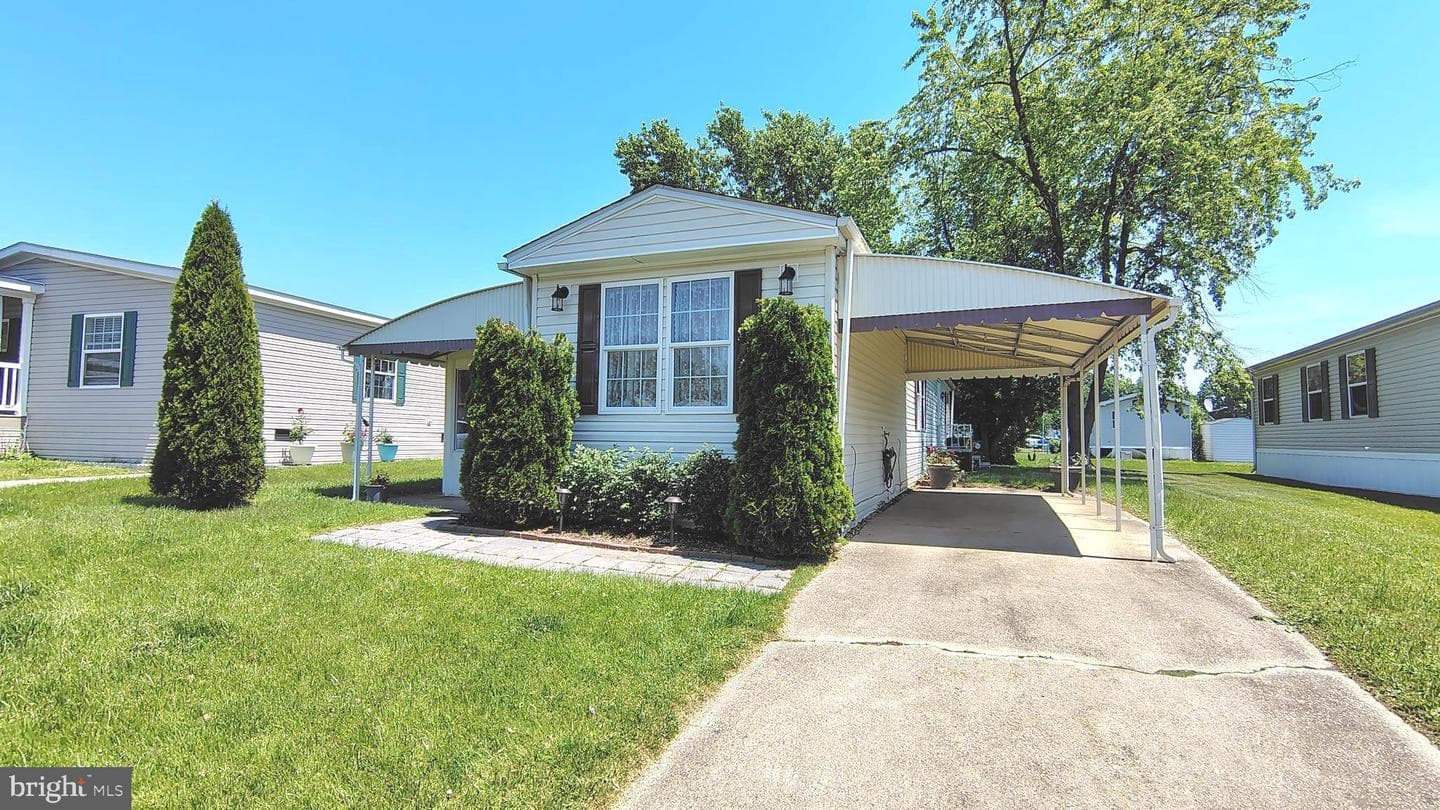 3617 Dahlia Lane photo 34