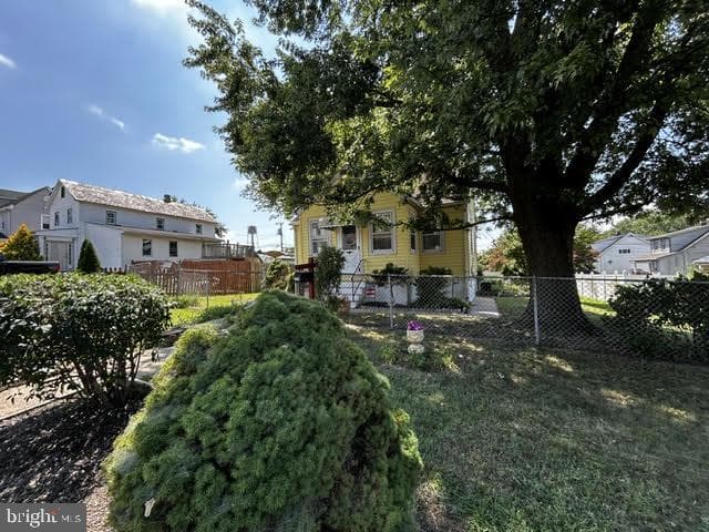 103 Wells Avenue photo 27
