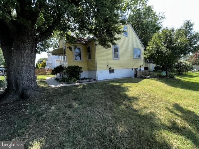 103 Wells Avenue photo 28