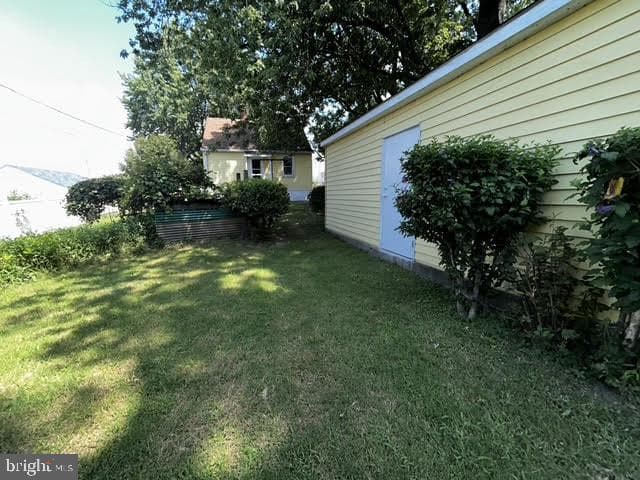 103 Wells Avenue photo 32