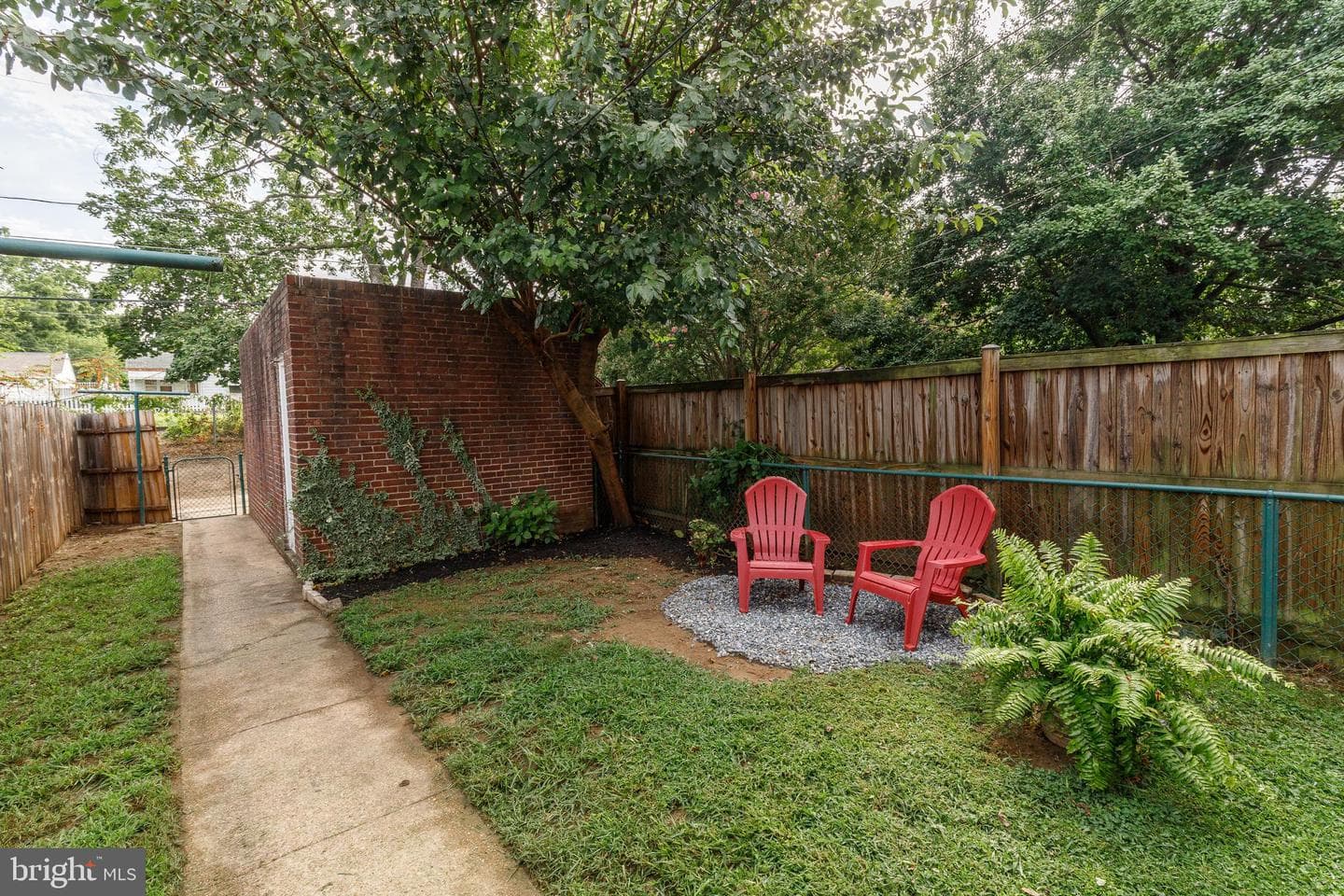 2471 Fairway photo 28