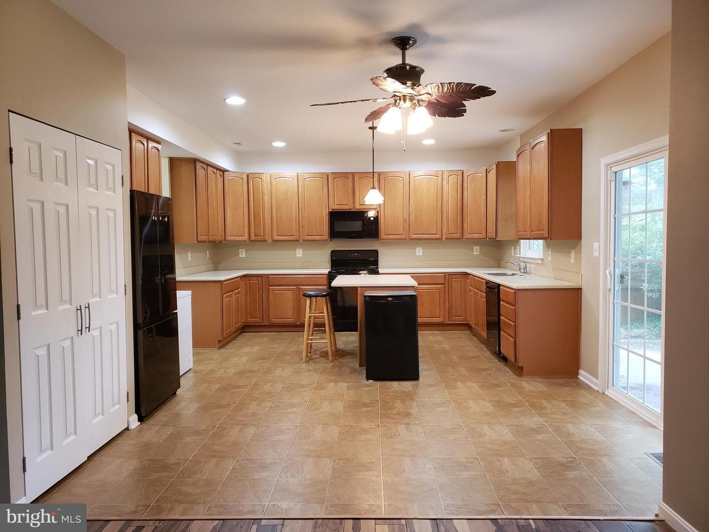 19 Perry Woods Court photo 6