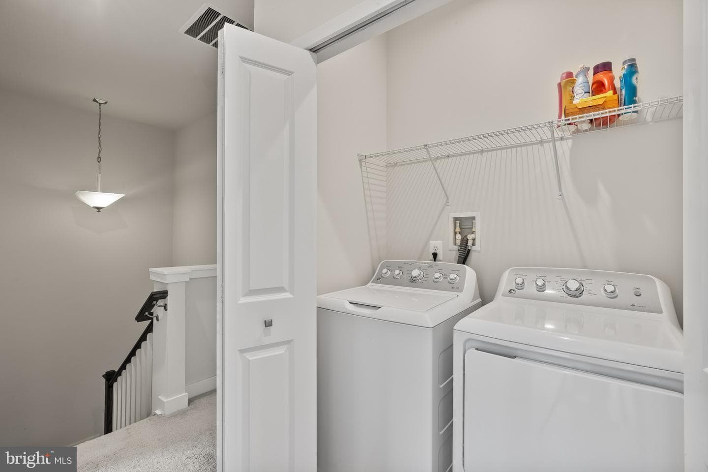 561 Katherine Avenue photo 23