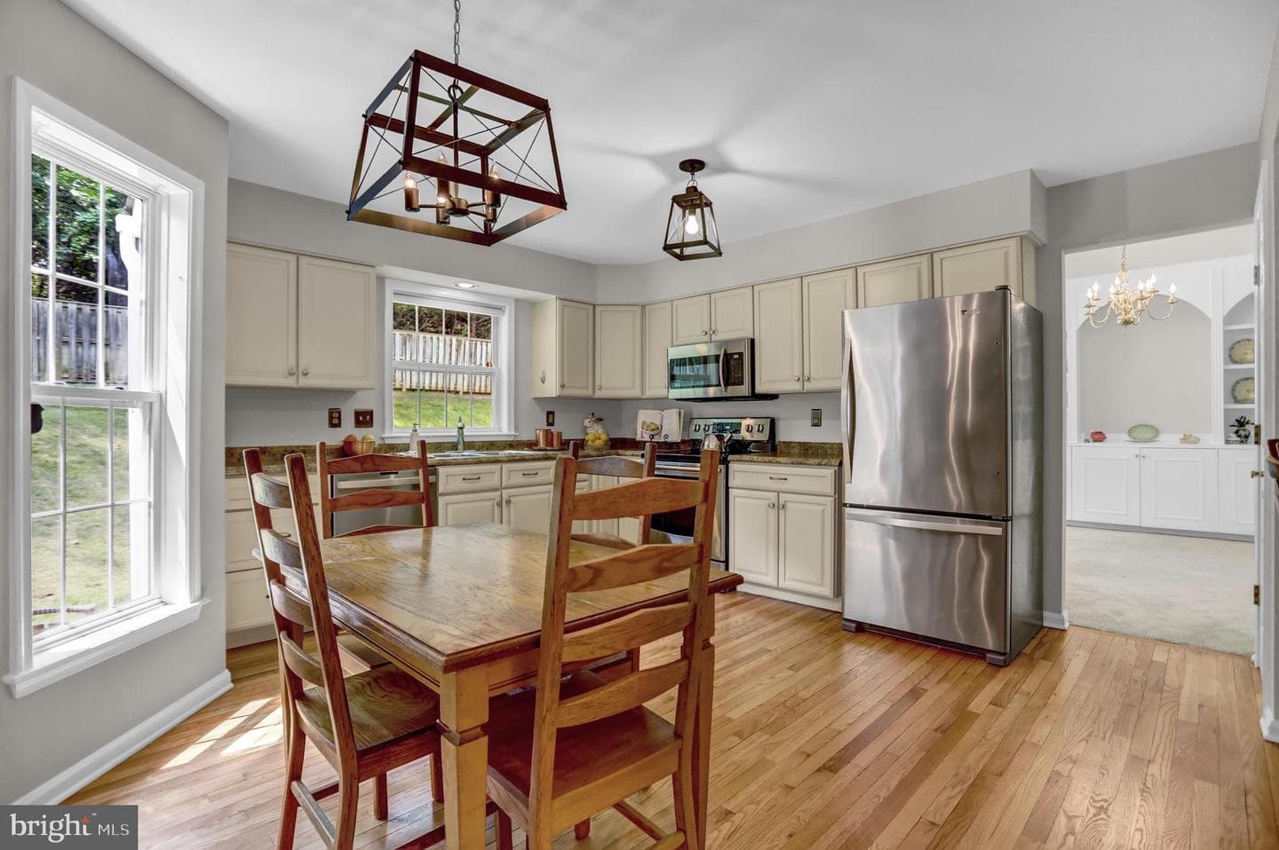8 Farnham Way photo 10