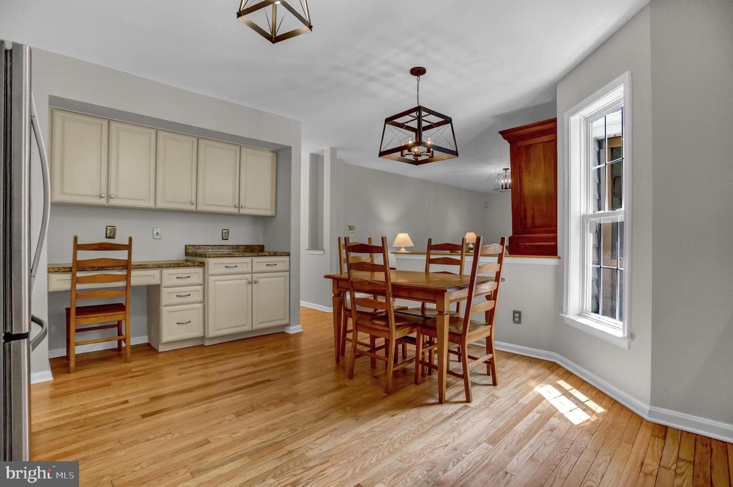 8 Farnham Way photo 13