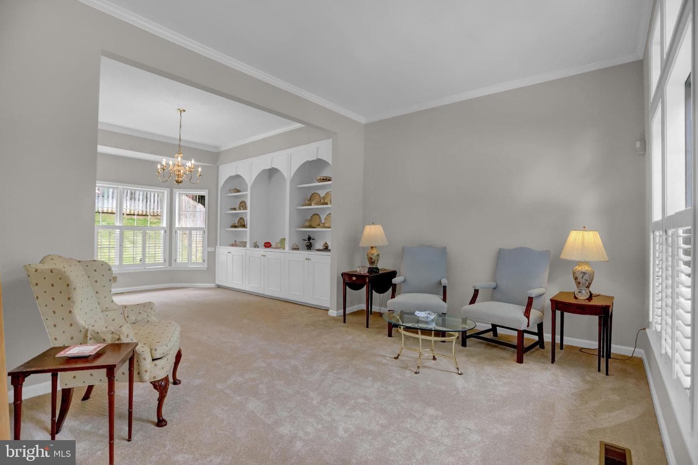 8 Farnham Way photo 6