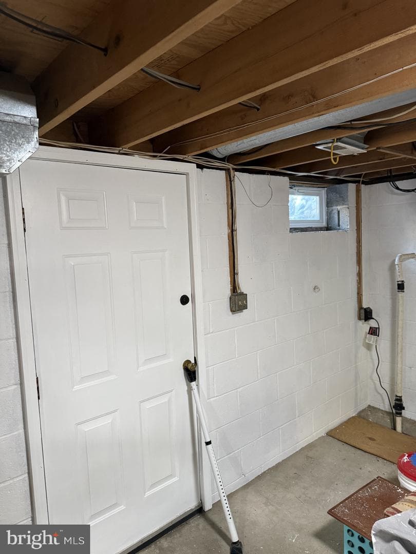 154 Kingston Park Lane photo 37