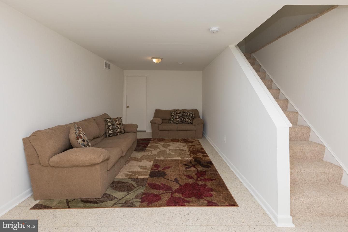 1871 Norhurst Way N photo 17