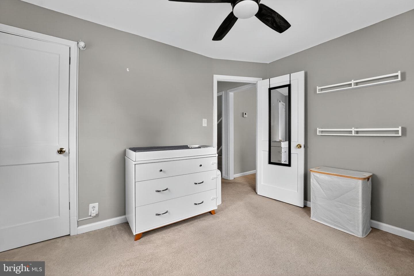3127 Cornwall Road photo 15