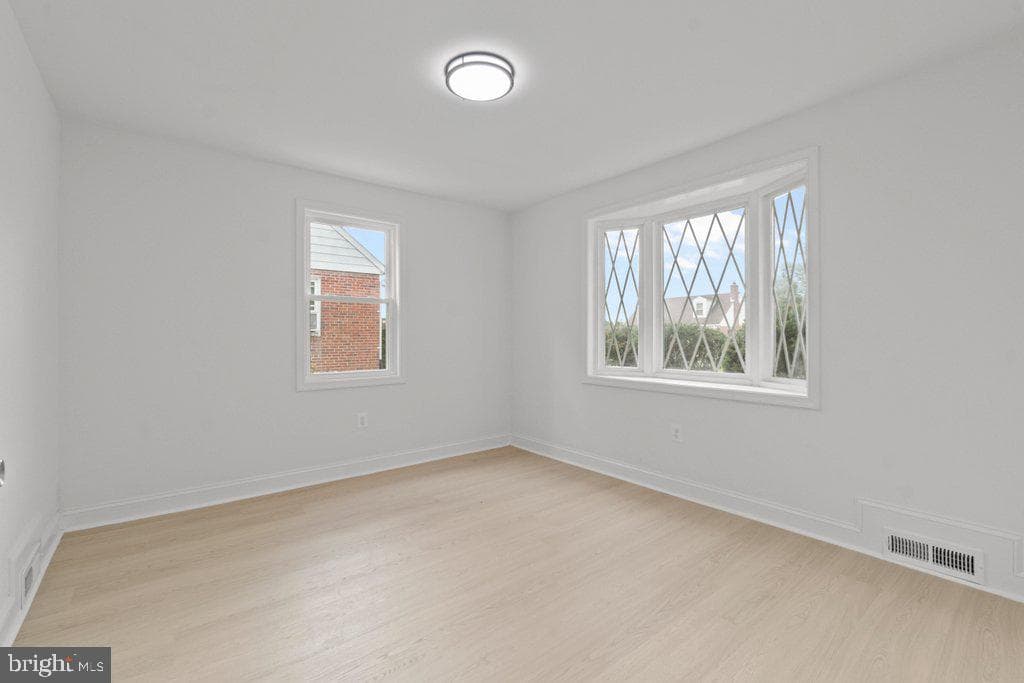 3491 Hillsmere Road photo 15