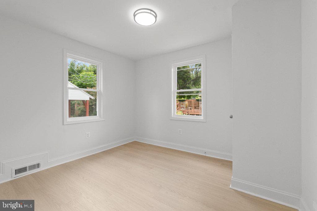 3491 Hillsmere Road photo 18