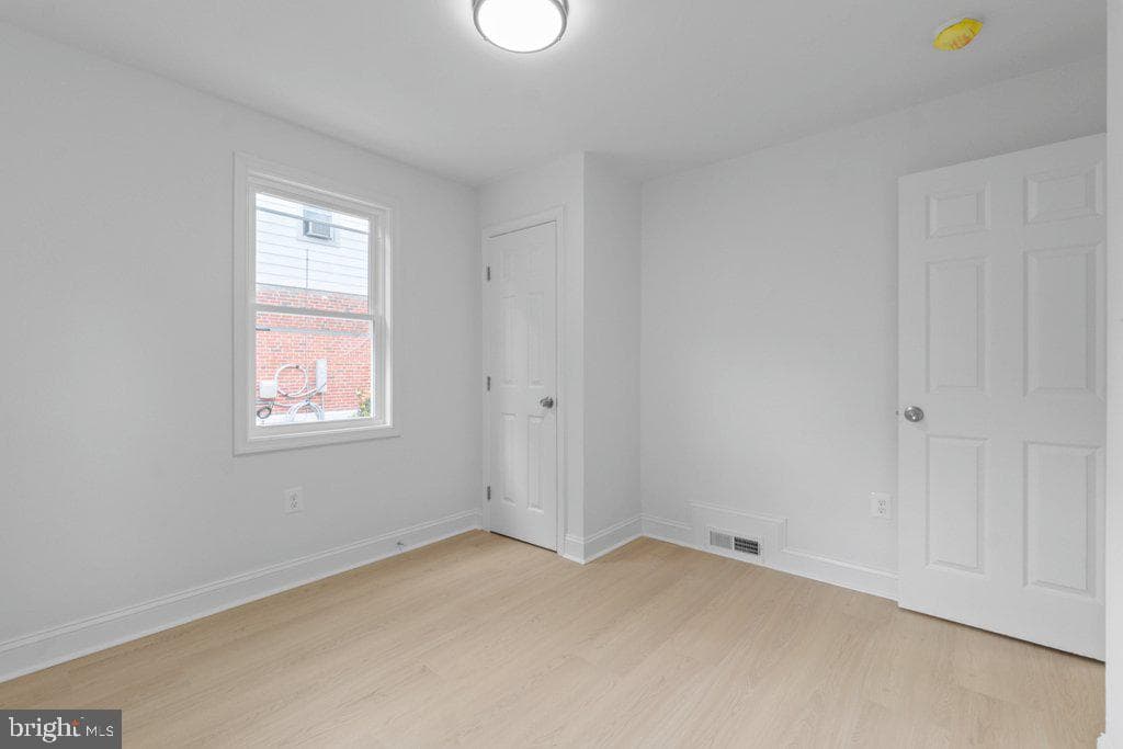 3491 Hillsmere Road photo 19