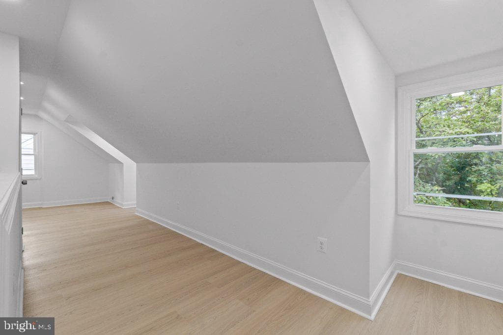3491 Hillsmere Road photo 23