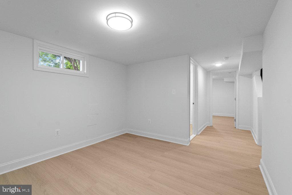 3491 Hillsmere Road photo 29