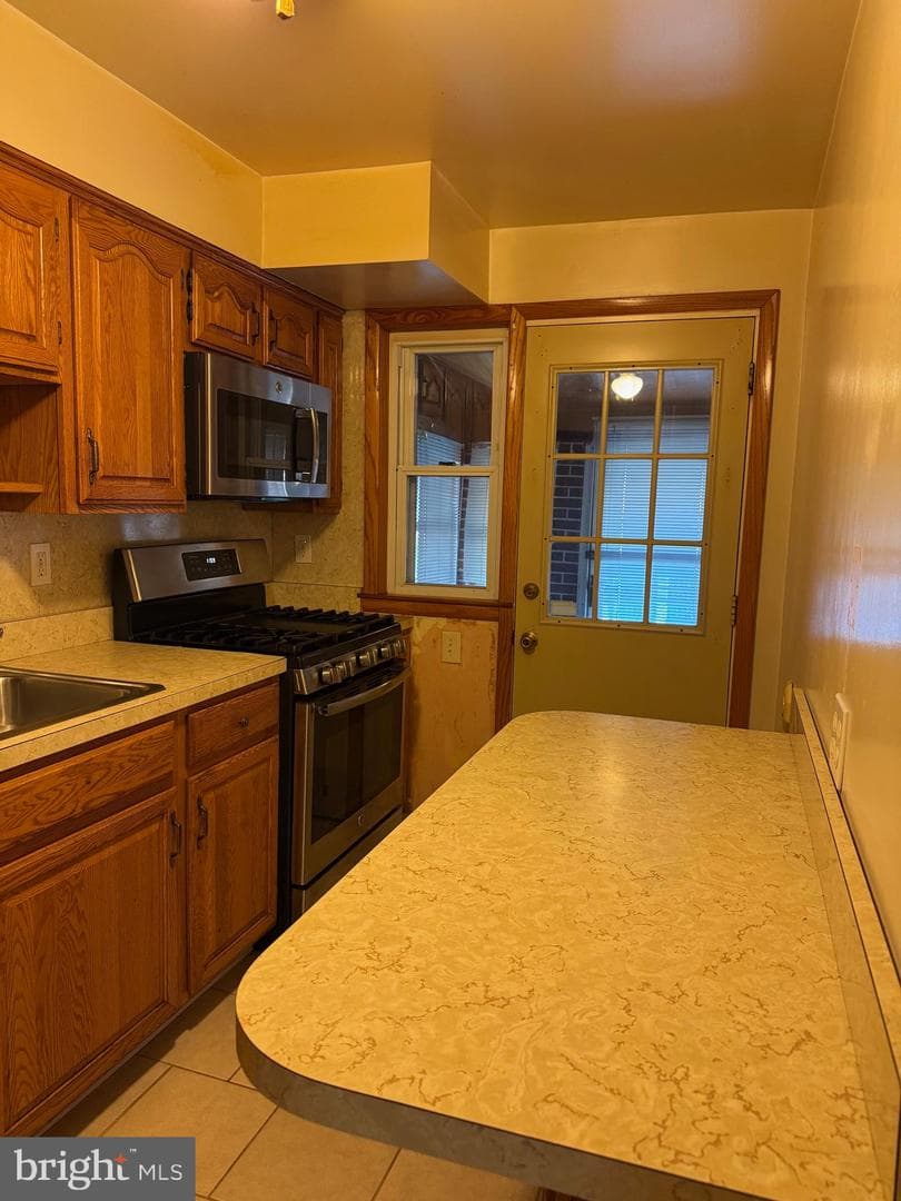 640 Aldworth Road photo 9