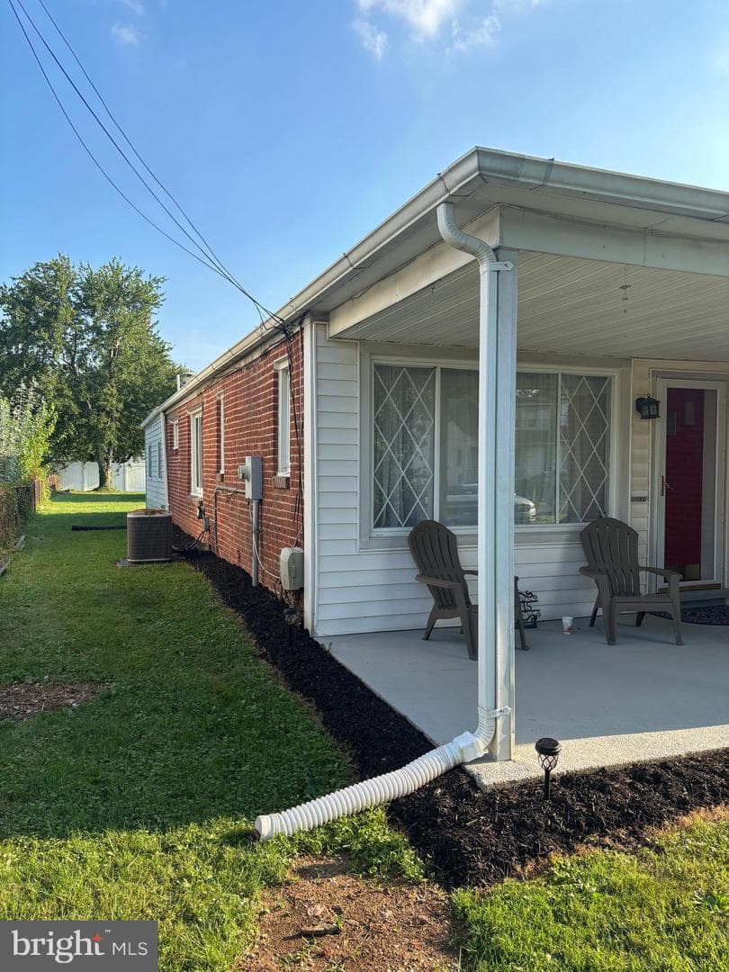 2321 Ellen Avenue photo 2