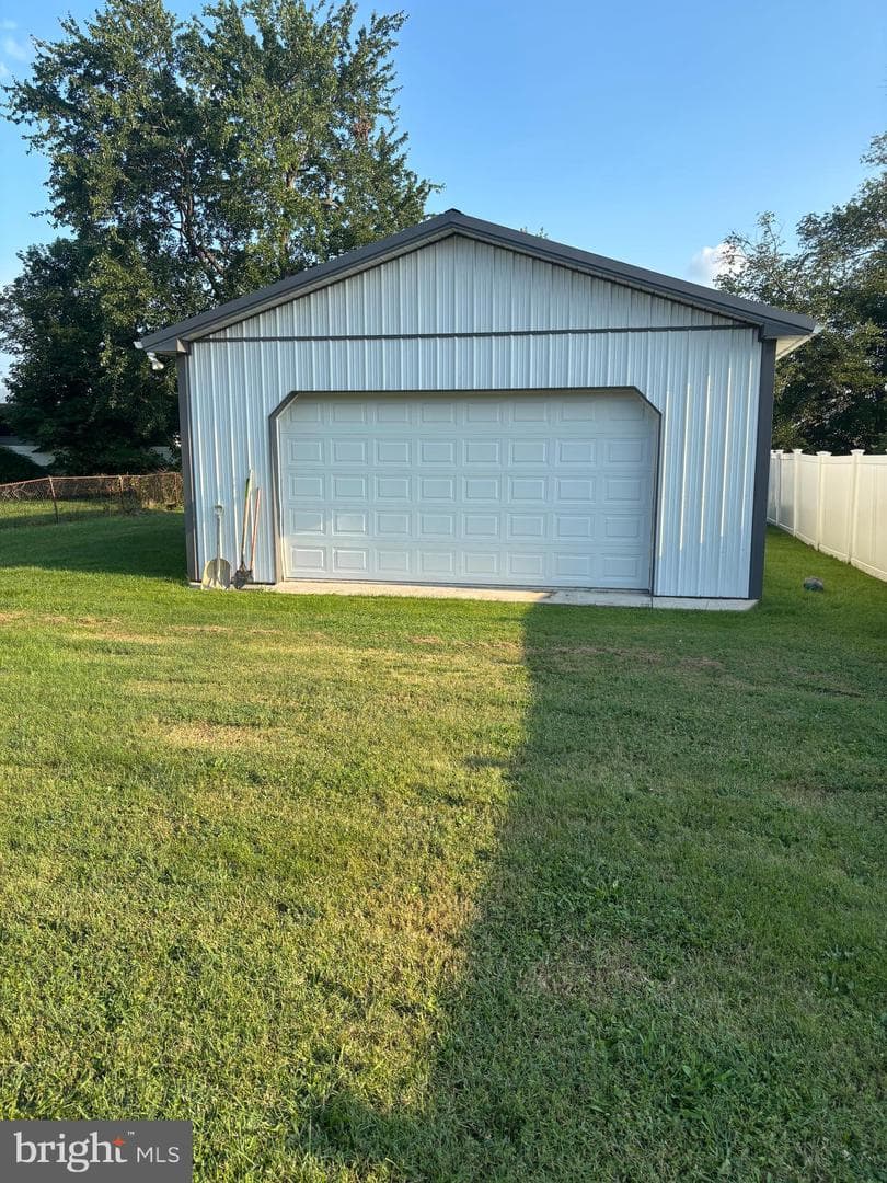 2321 Ellen Avenue photo 30