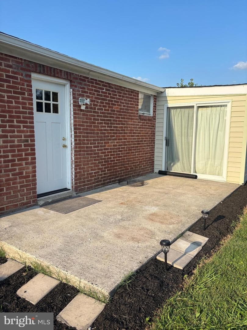 2321 Ellen Avenue photo 5