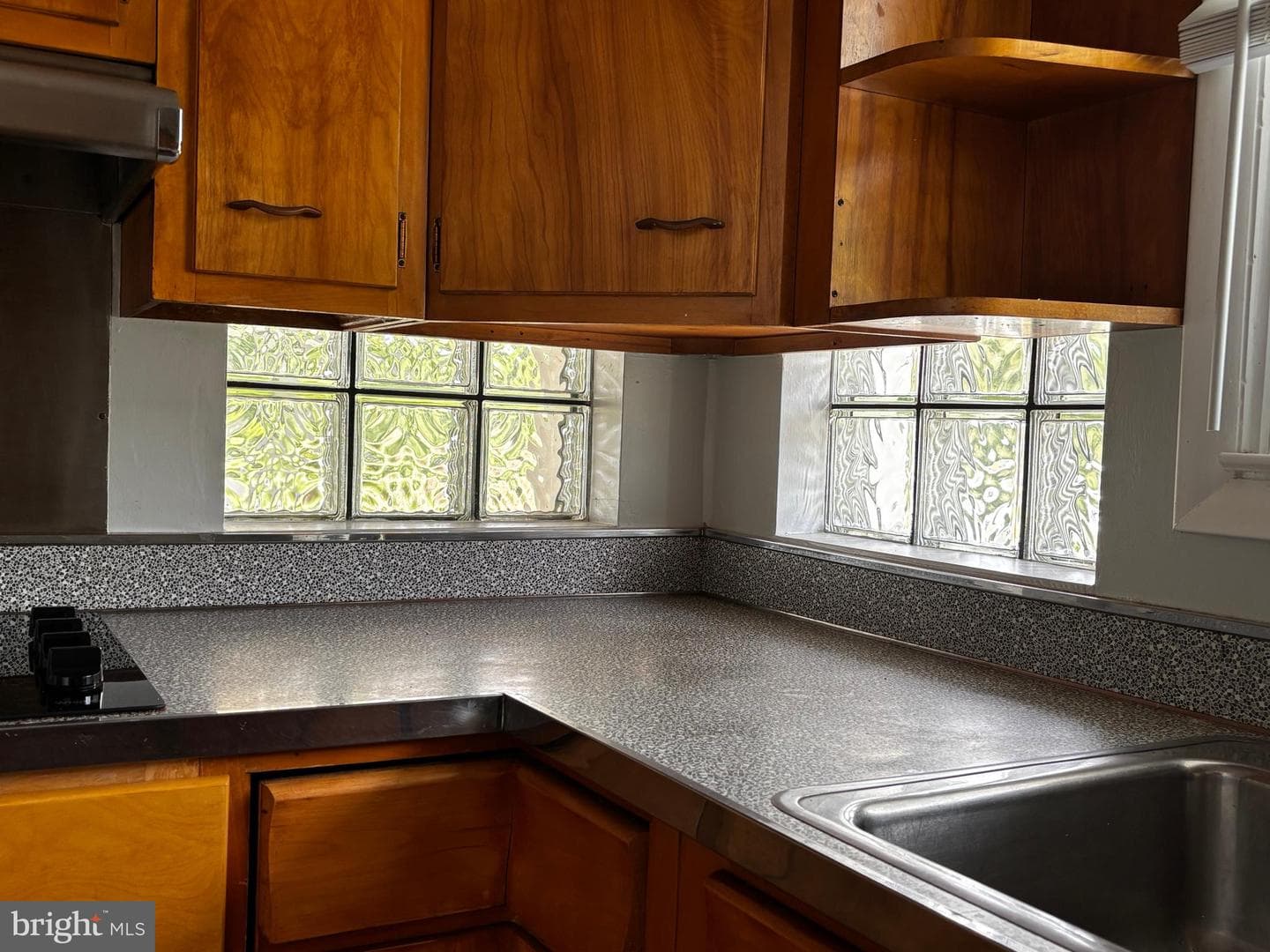 5000 Silver Spring Road photo 14