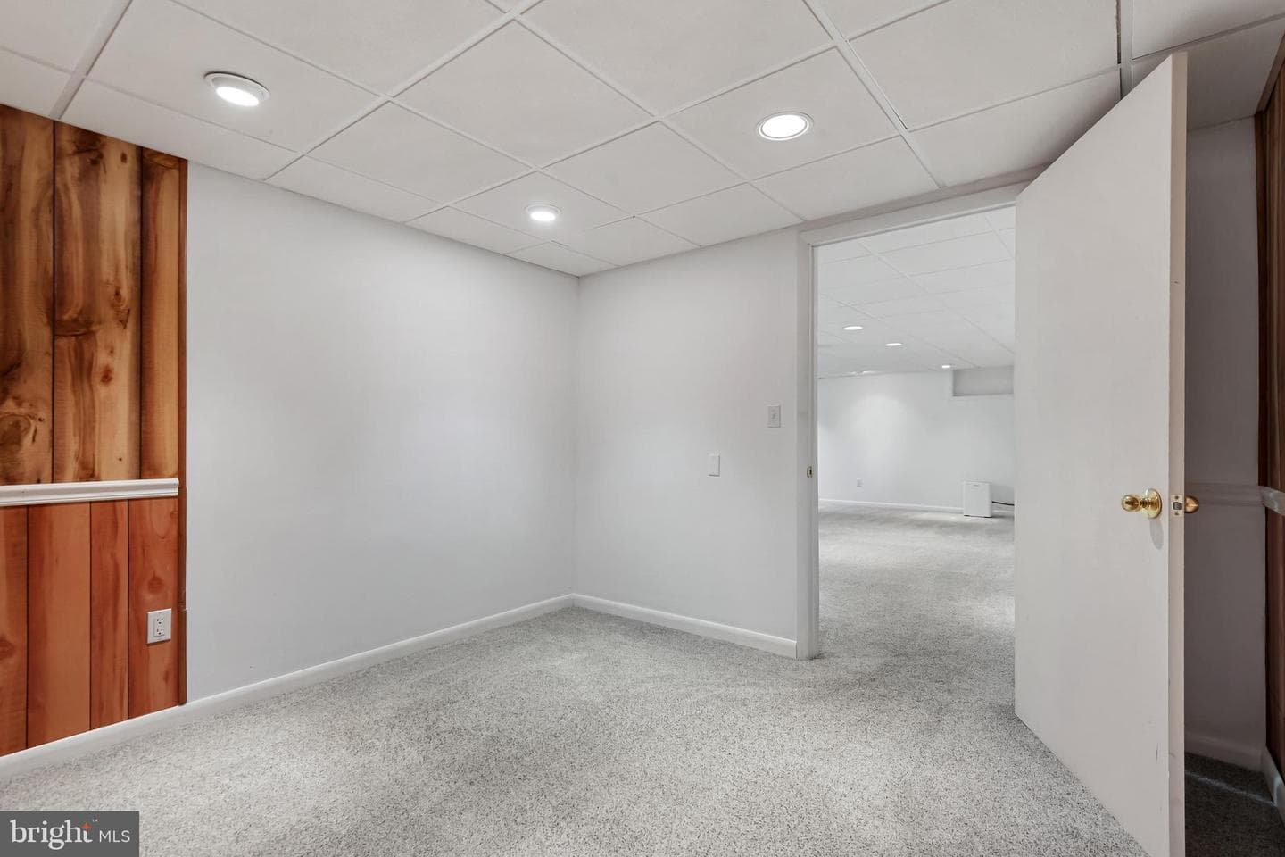 5000 Silver Spring Road photo 36