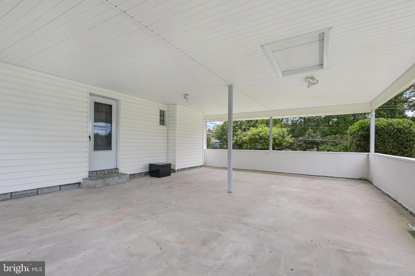 5000 Silver Spring Road photo 42