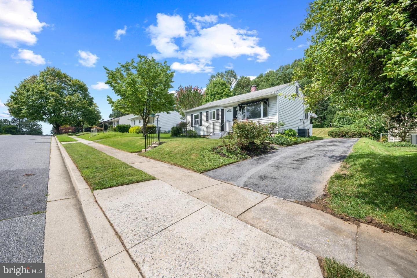 132 Cedarmere Road photo 2