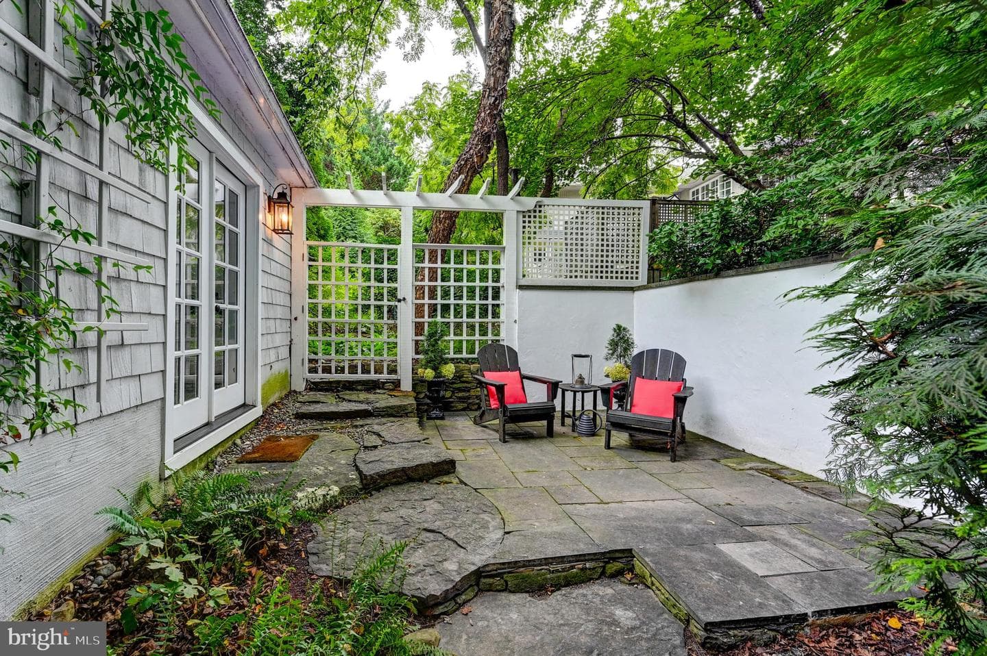 1505 Locust Avenue photo 5