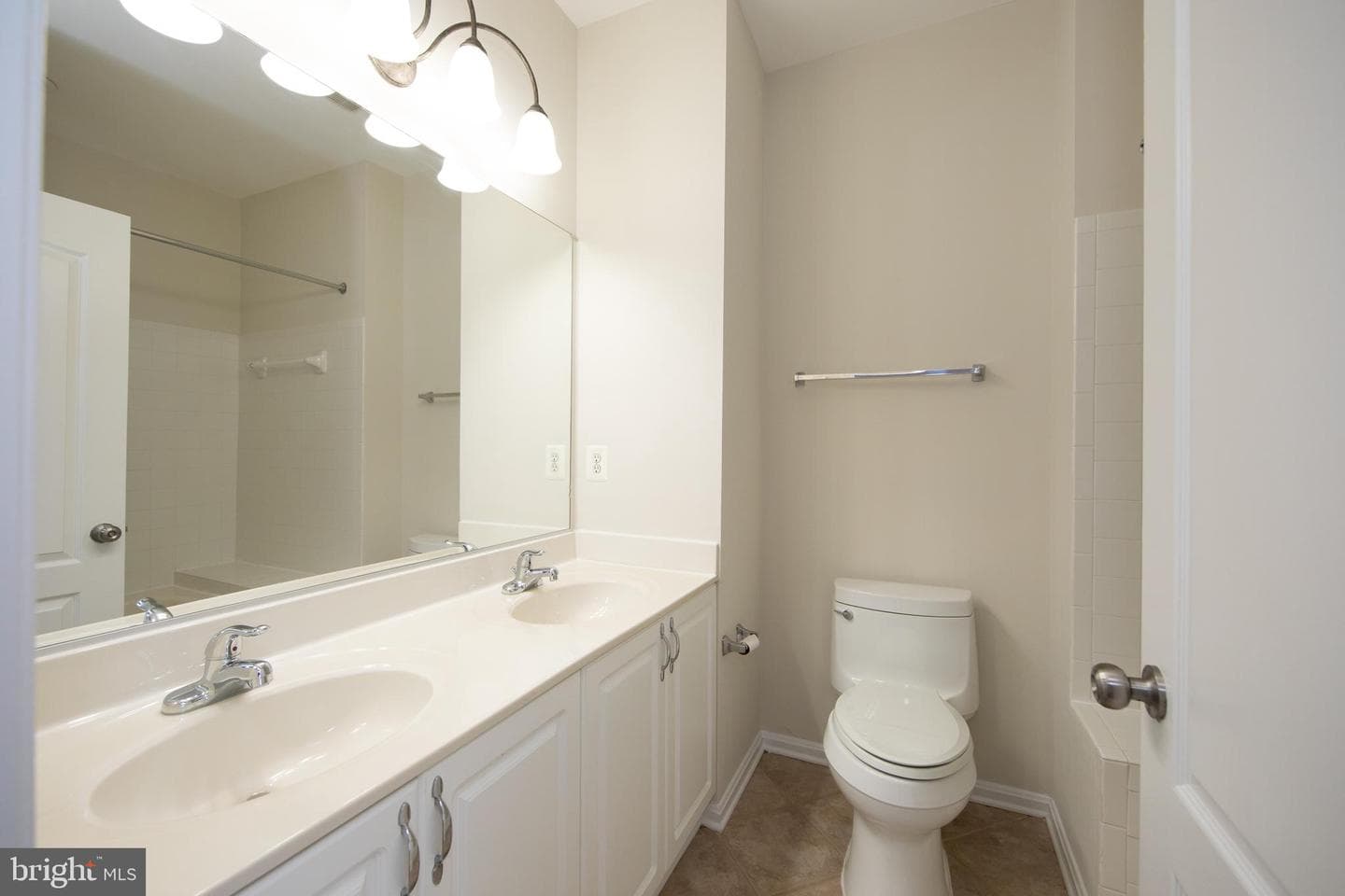 537 Ensemble Court #537 photo 20