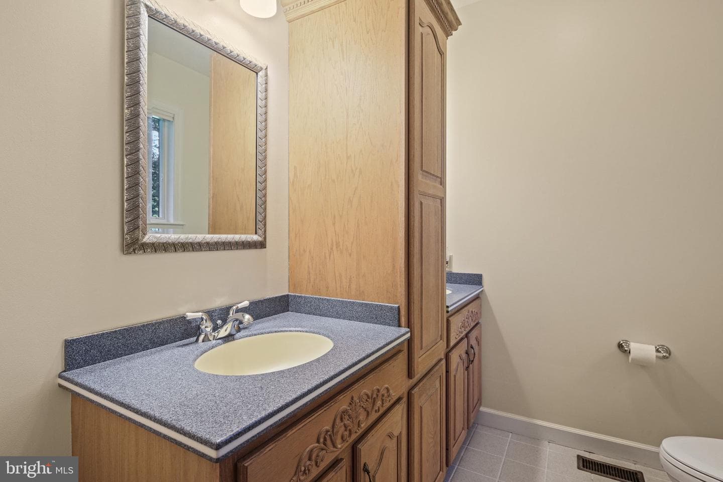 6018 Altamont Place photo 22