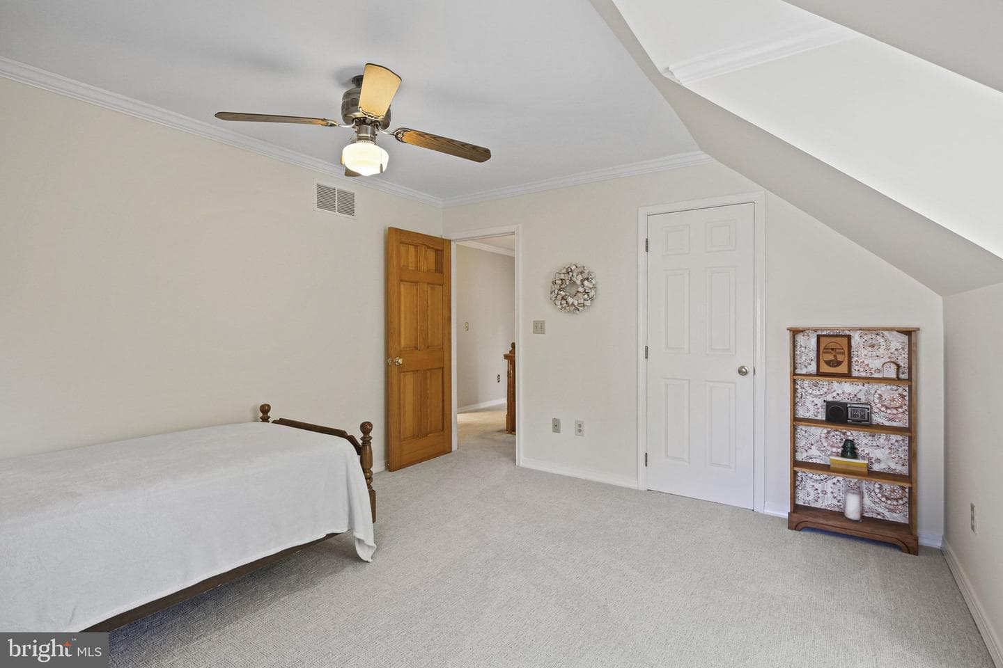6018 Altamont Place photo 23