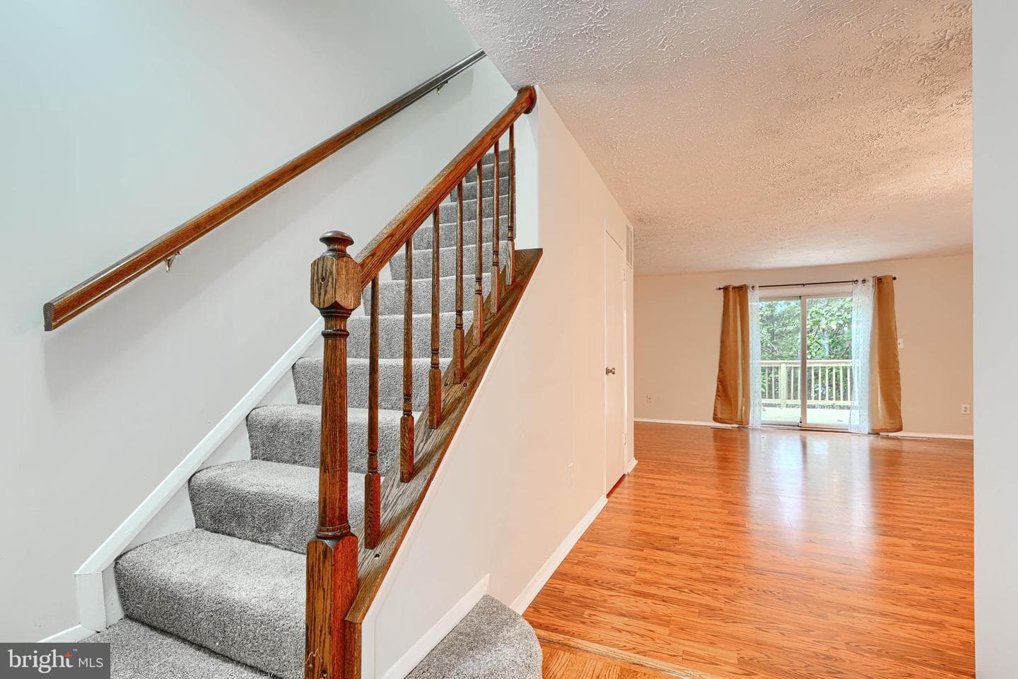 54 Perryfalls Place photo 12