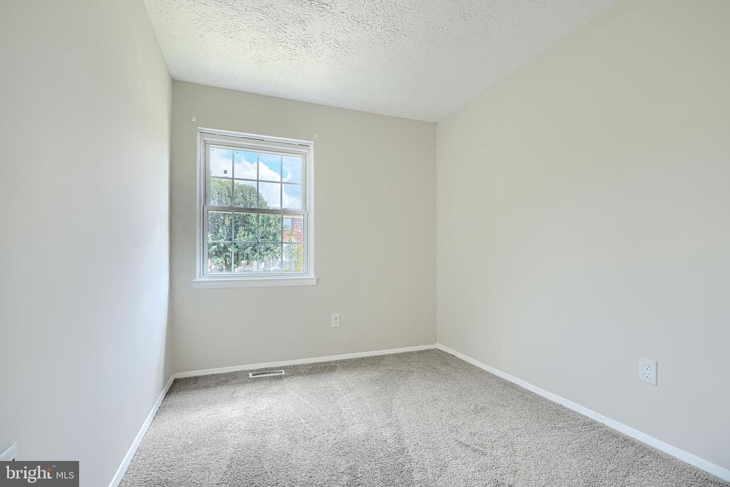 54 Perryfalls Place photo 21