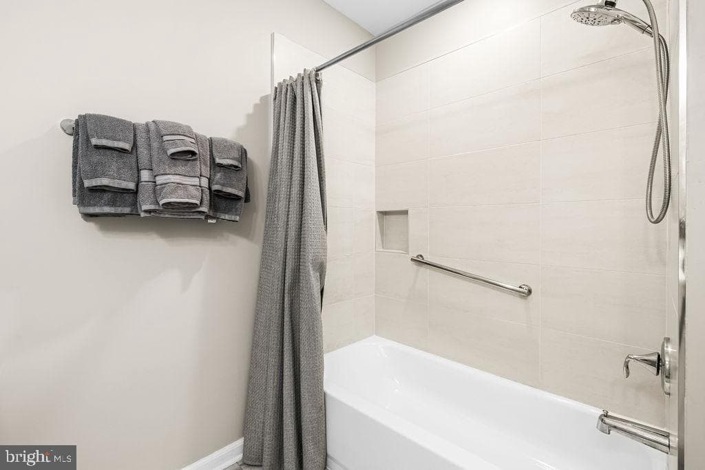 12103 Tullamore Court #201 photo 23