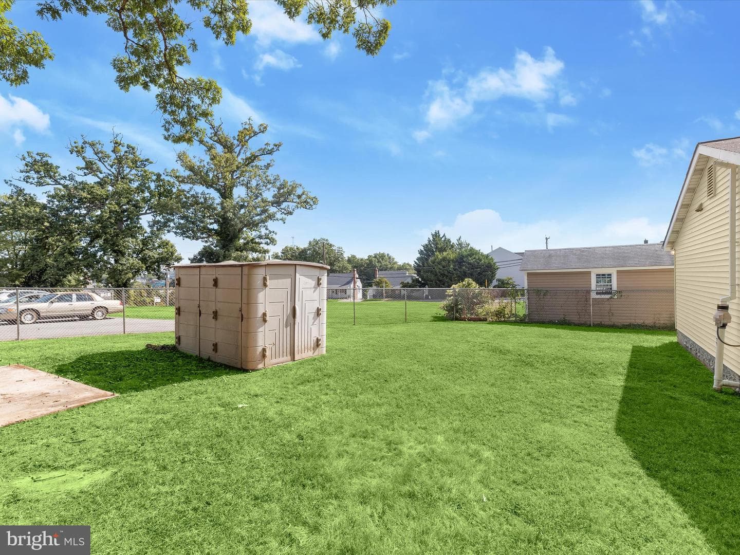 5704 Calverton photo 32