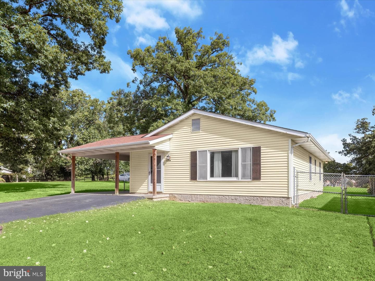 5704 Calverton photo 6