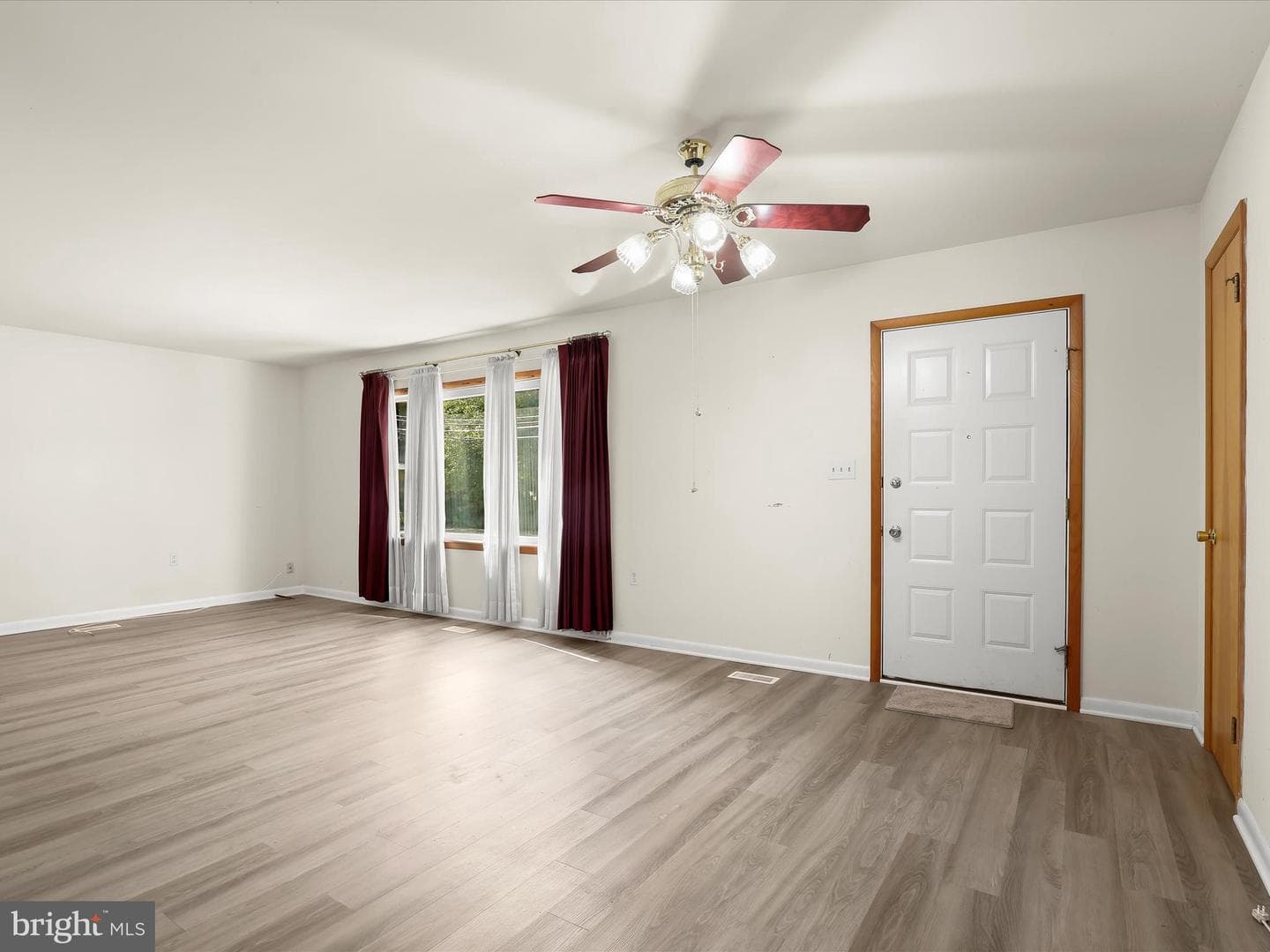 5704 Calverton photo 7