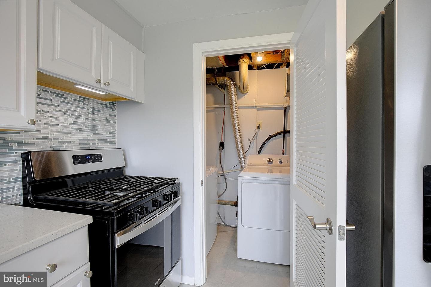 4330 Annapolis Road photo 13