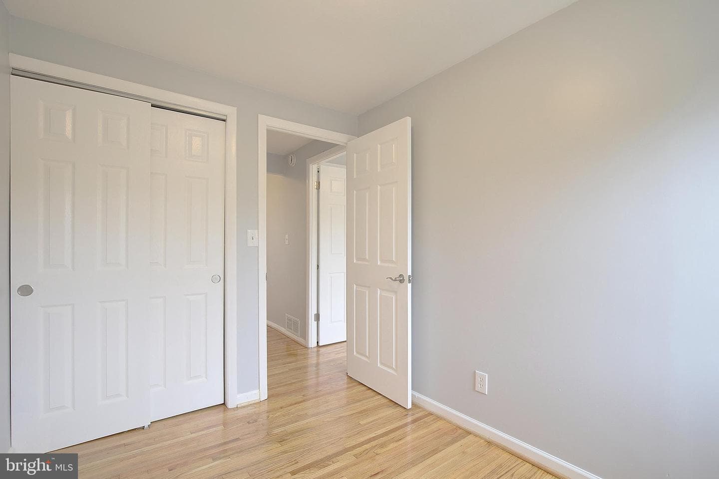 4330 Annapolis Road photo 17