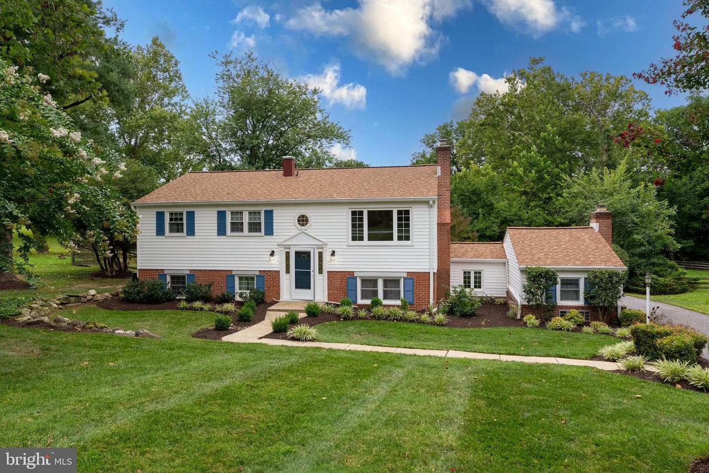1200 Ridervale Road photo 5