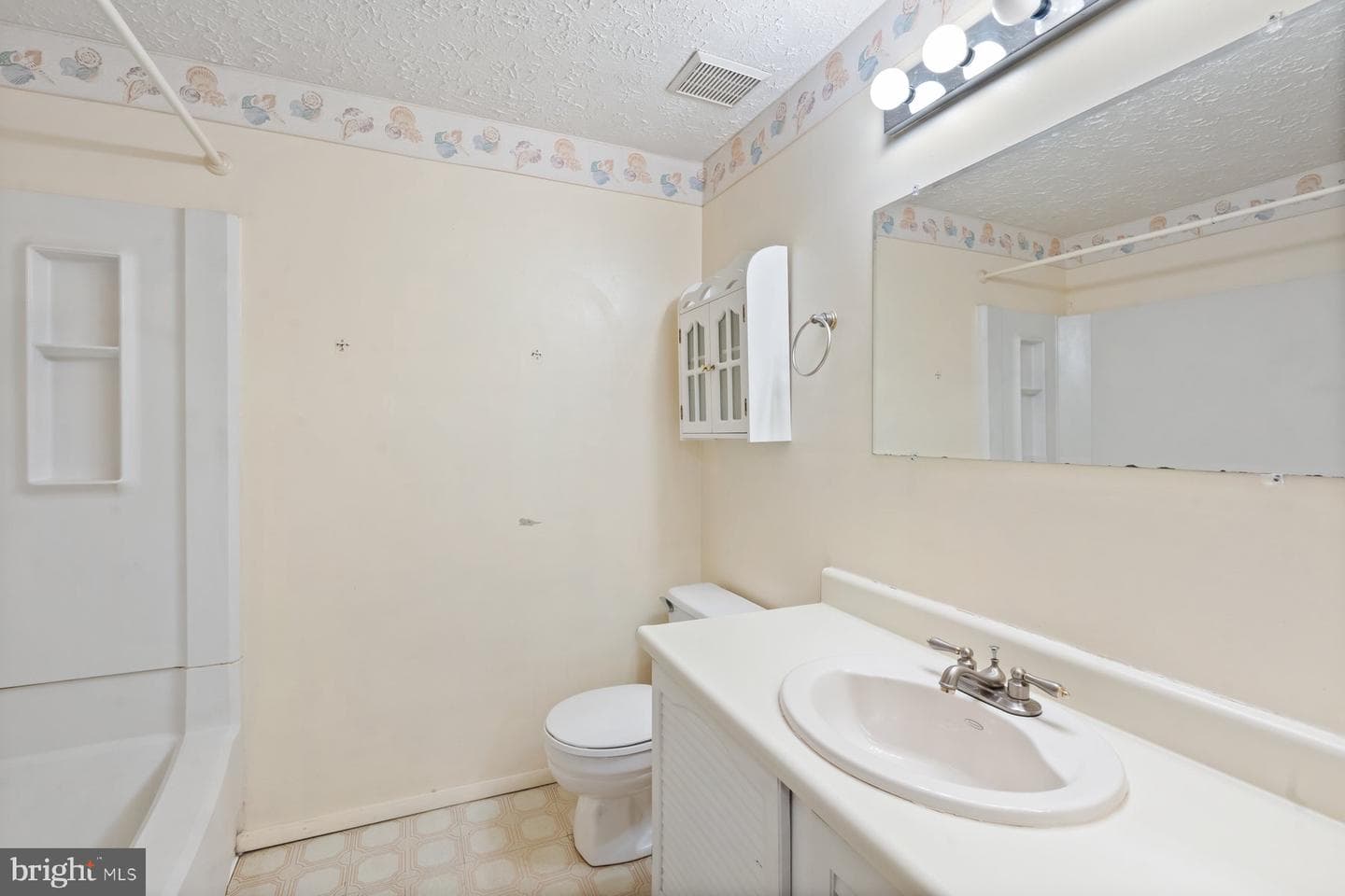 15 Strand Court photo 10