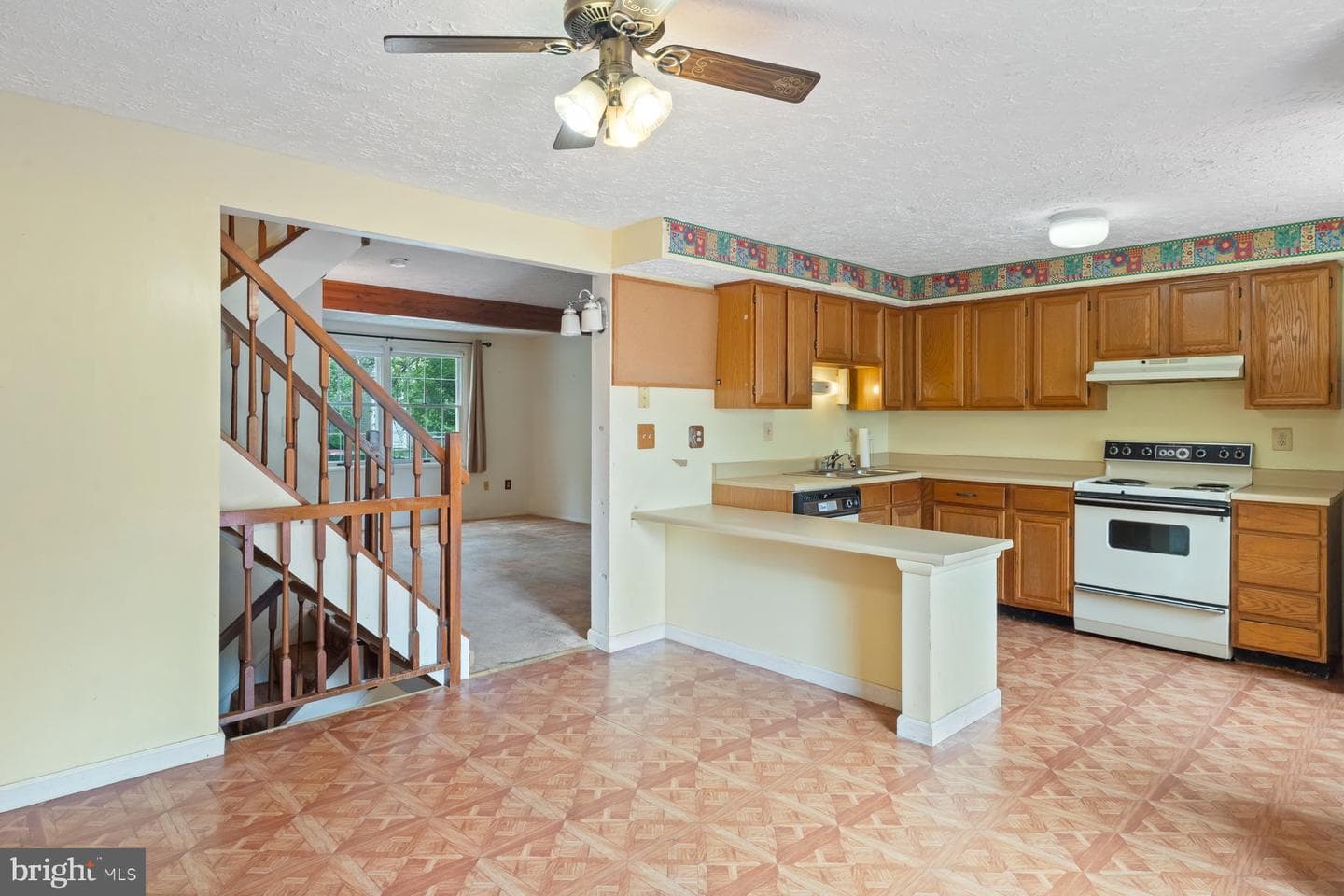 15 Strand Court photo 5