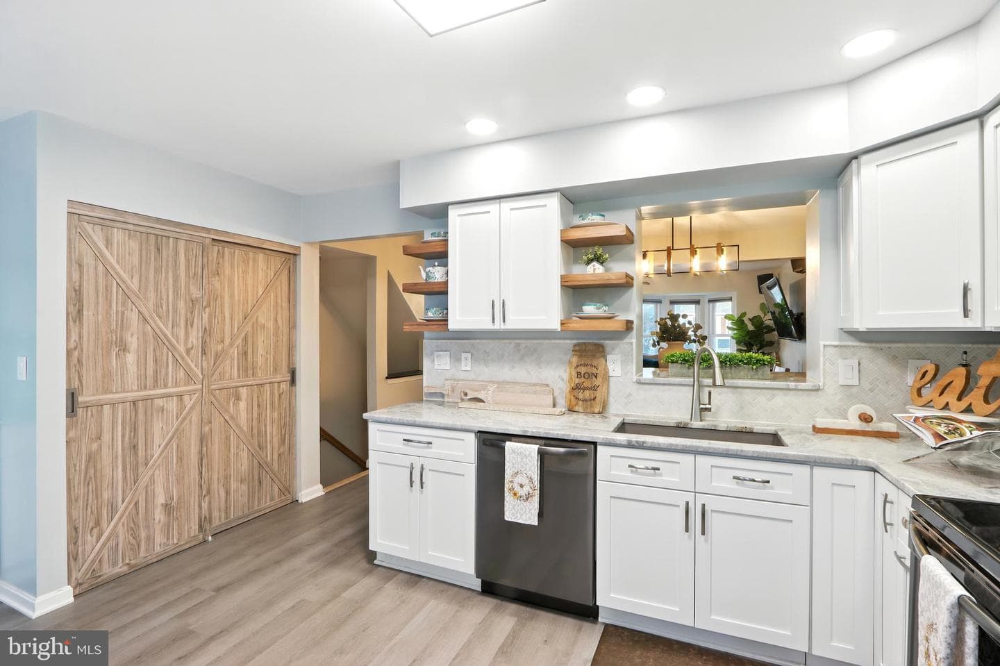 16 Lanhill Court #16 photo 7